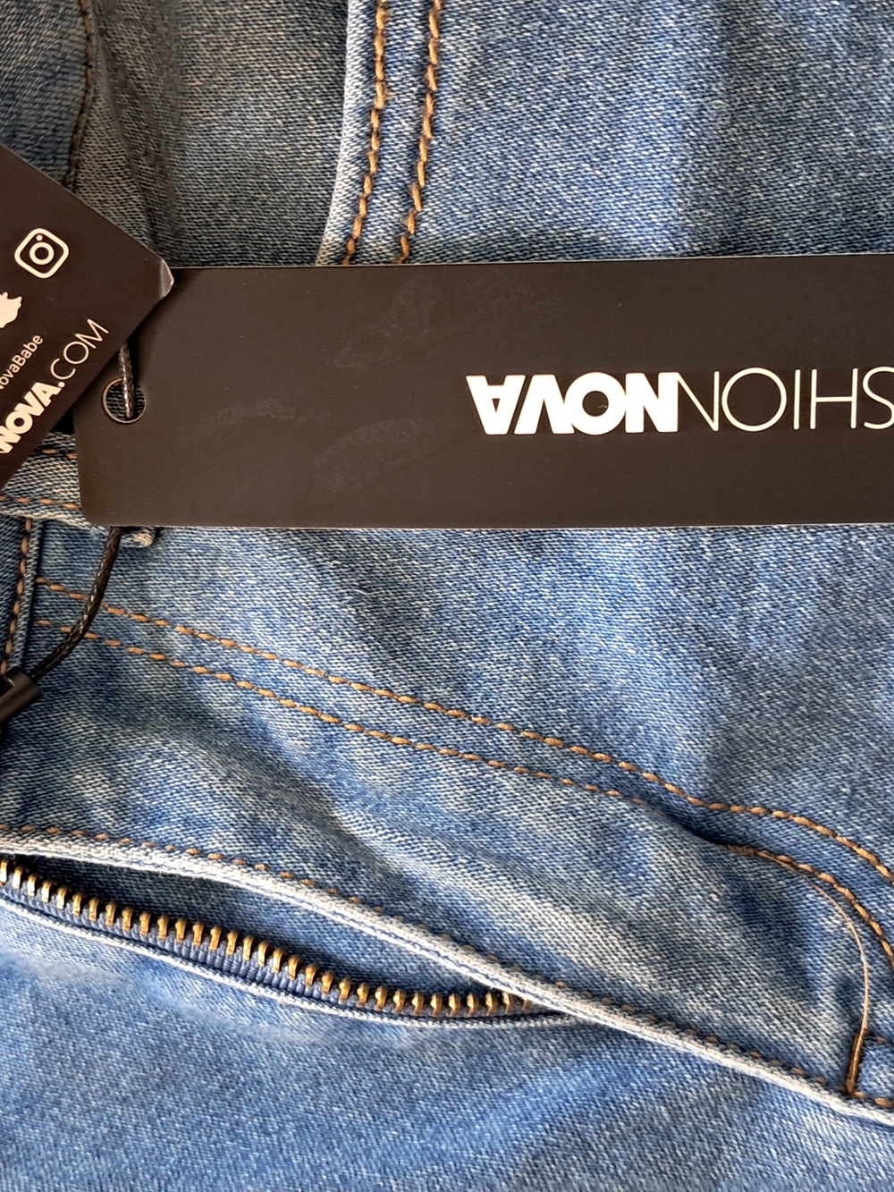 Fashion Nova Light Blue Skinny Jeans - Size 1 Some Stretch